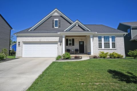 Photo of 976 Crestpoint Court, Union Township, OH 45245 (MLS # 1881175)