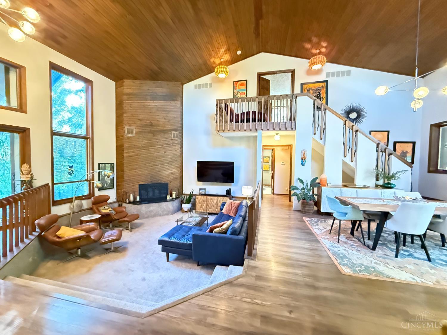 7285 Deaconsbench Court