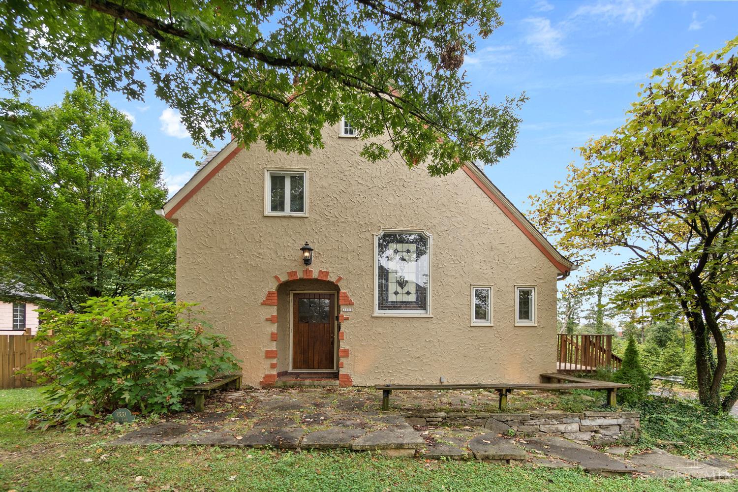 3551 Holly Ln