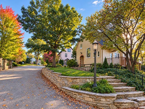 Photo of 3551 Holly Ln AVE, Cincinnati, OH 45208 (MLS # 1895866)