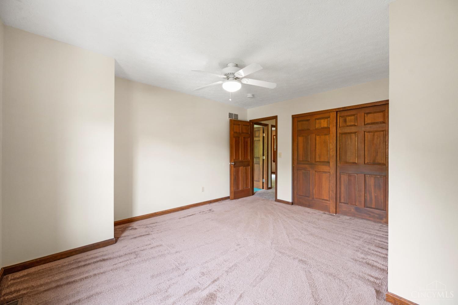 6915 Stonington Road, Anderson Twp, Ohio image 28