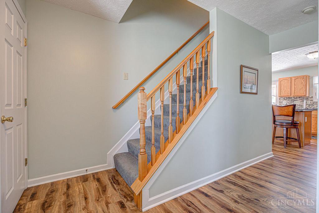 525 Rachel Drive, Hamilton, Ohio image 2