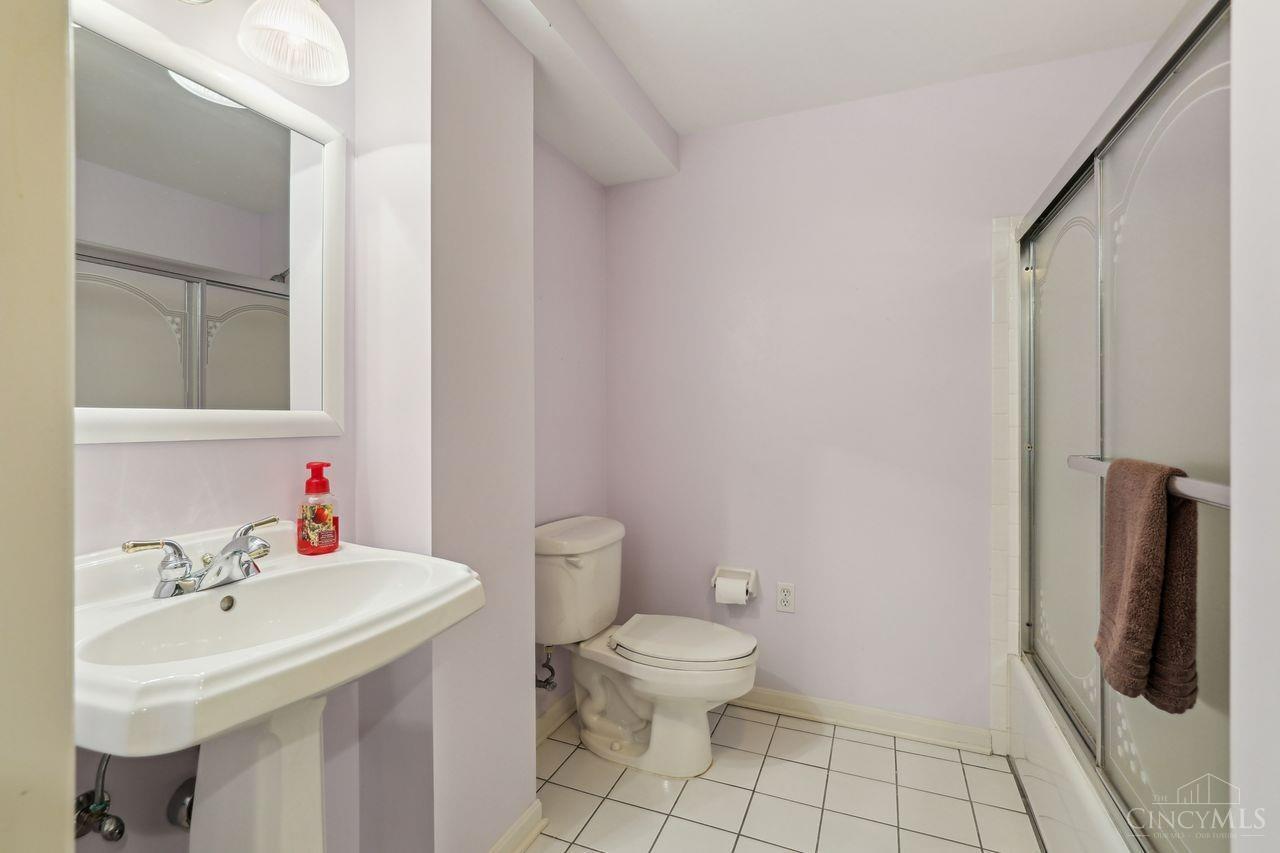 6918 Raceway Court, Mason, Ohio image 34