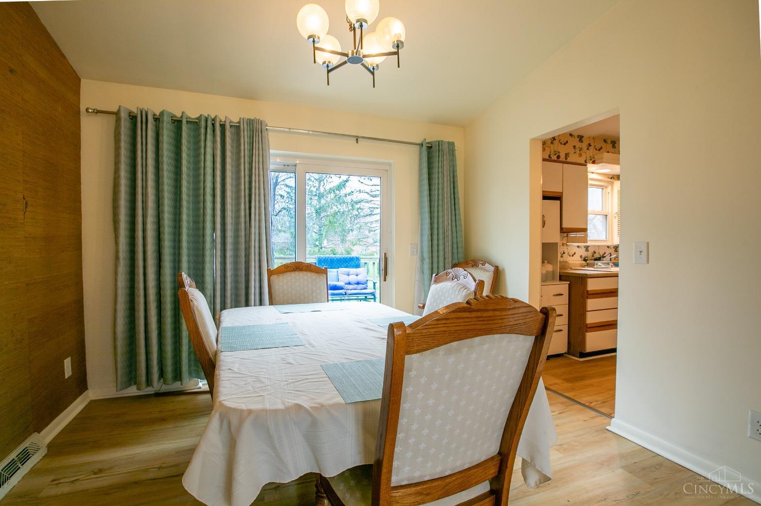 7904 Hummingbird Lane, West Chester, Ohio image 16