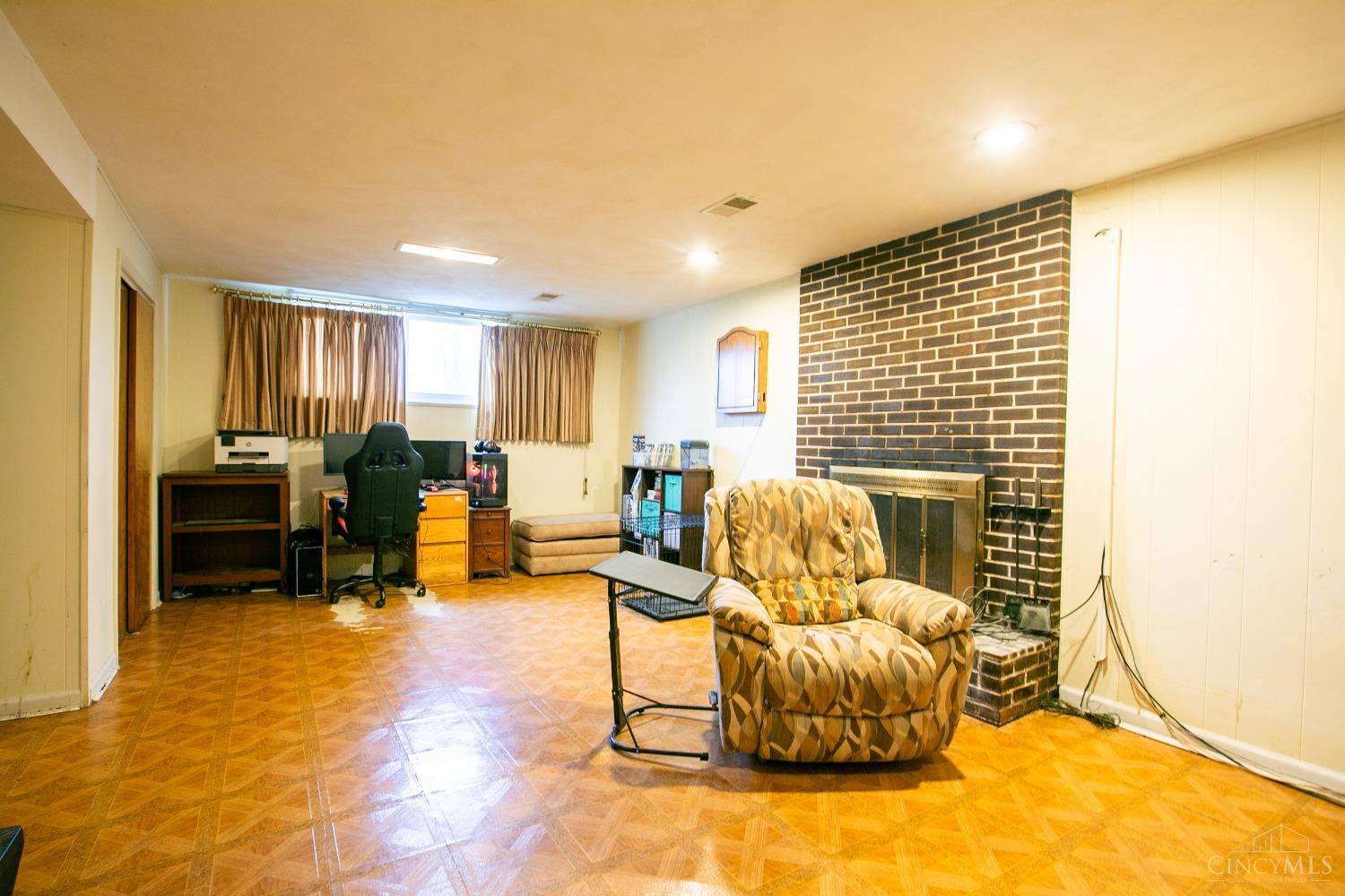 7904 Hummingbird Lane, West Chester, Ohio image 40