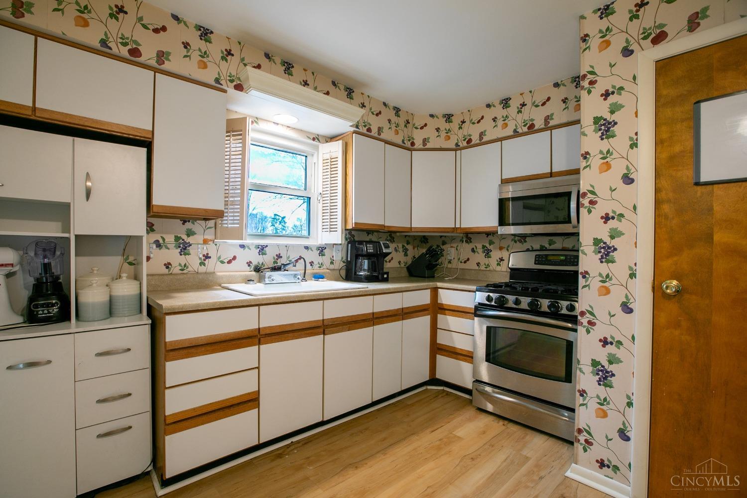 7904 Hummingbird Lane, West Chester, Ohio image 19