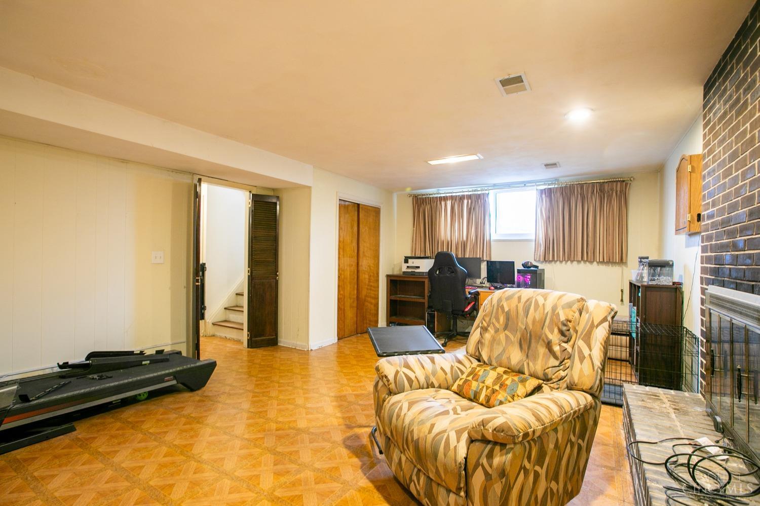 7904 Hummingbird Lane, West Chester, Ohio image 41