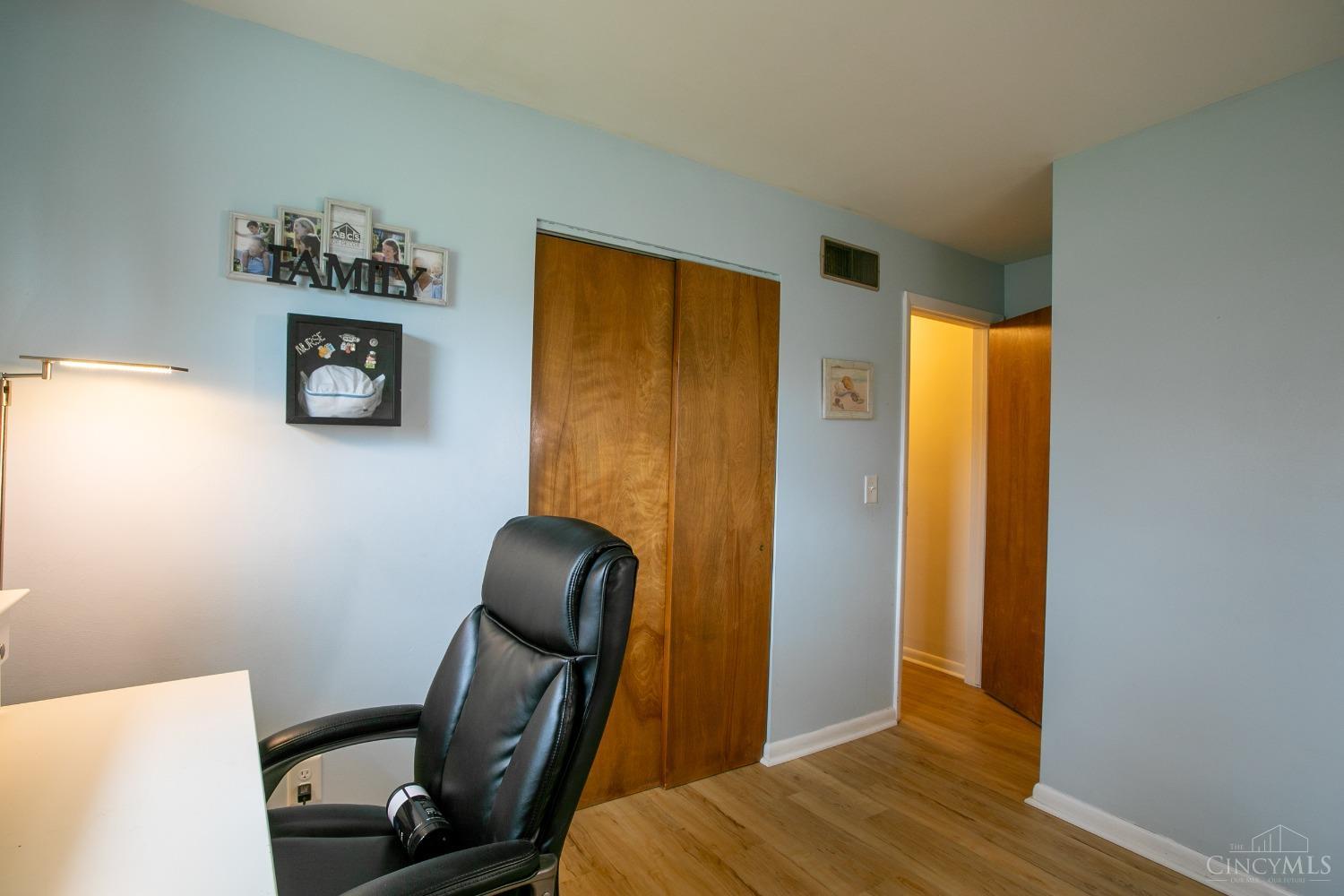 7904 Hummingbird Lane, West Chester, Ohio image 28