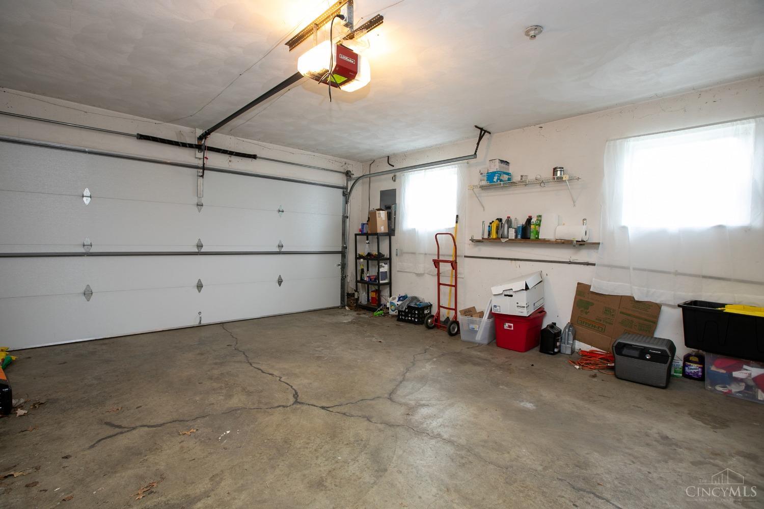7904 Hummingbird Lane, West Chester, Ohio image 47