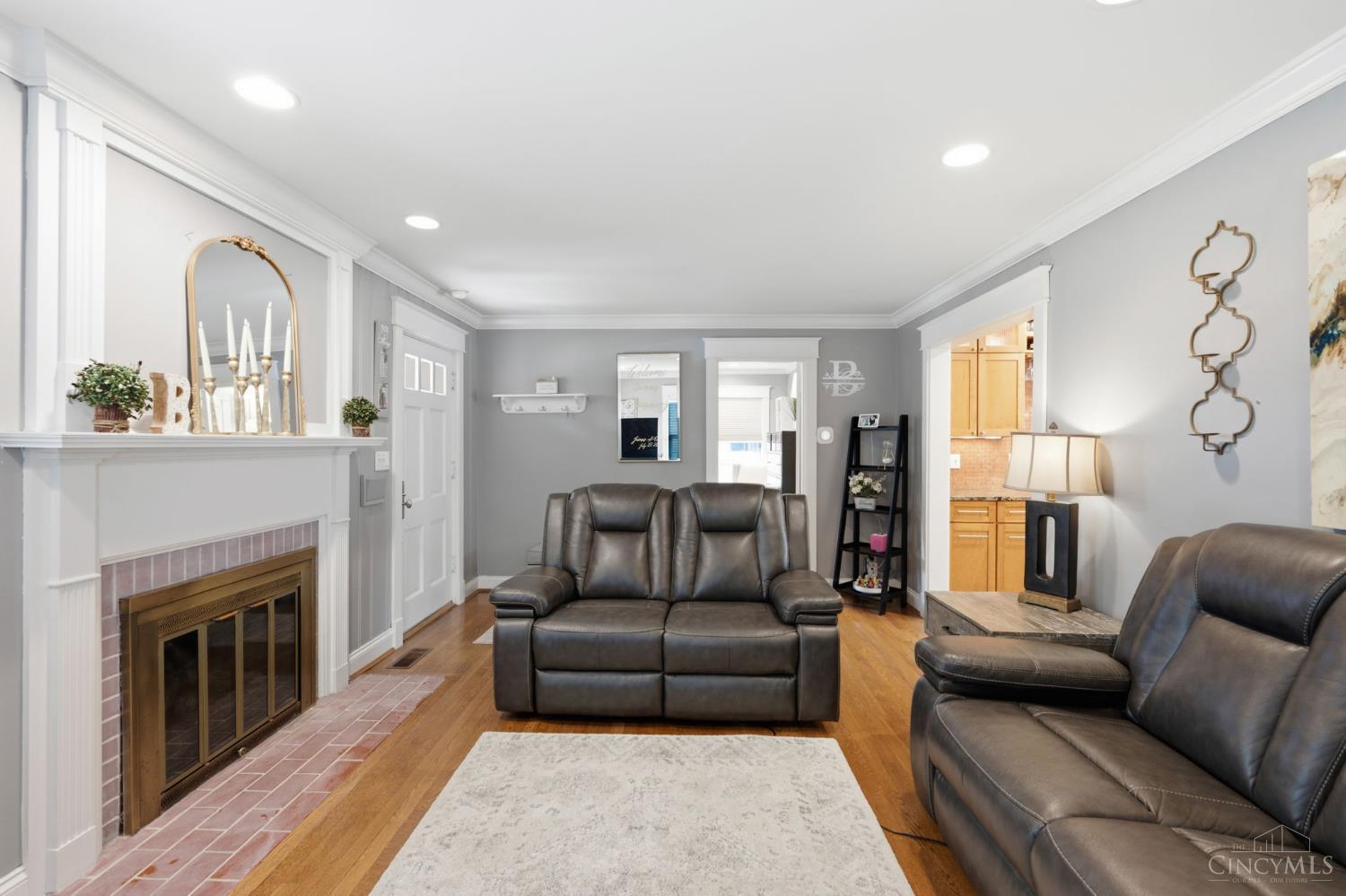 3307 Maplecrest Place
