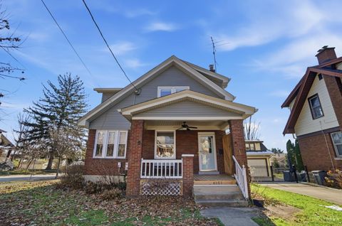 Photo of 6151 Grand Vista Avenue, Cincinnati, OH 45213 (MLS # 1860897)