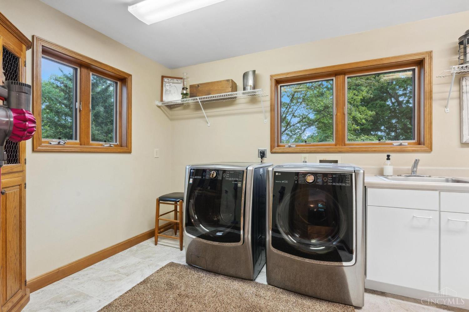 402 Wilson Park Drive, Miamisburg, Ohio image 13