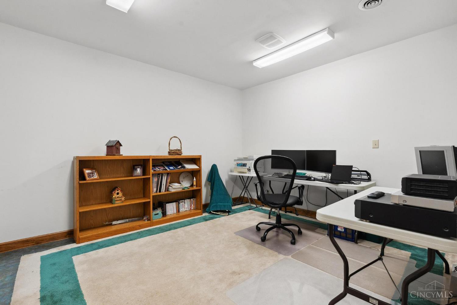 402 Wilson Park Drive, Miamisburg, Ohio image 29