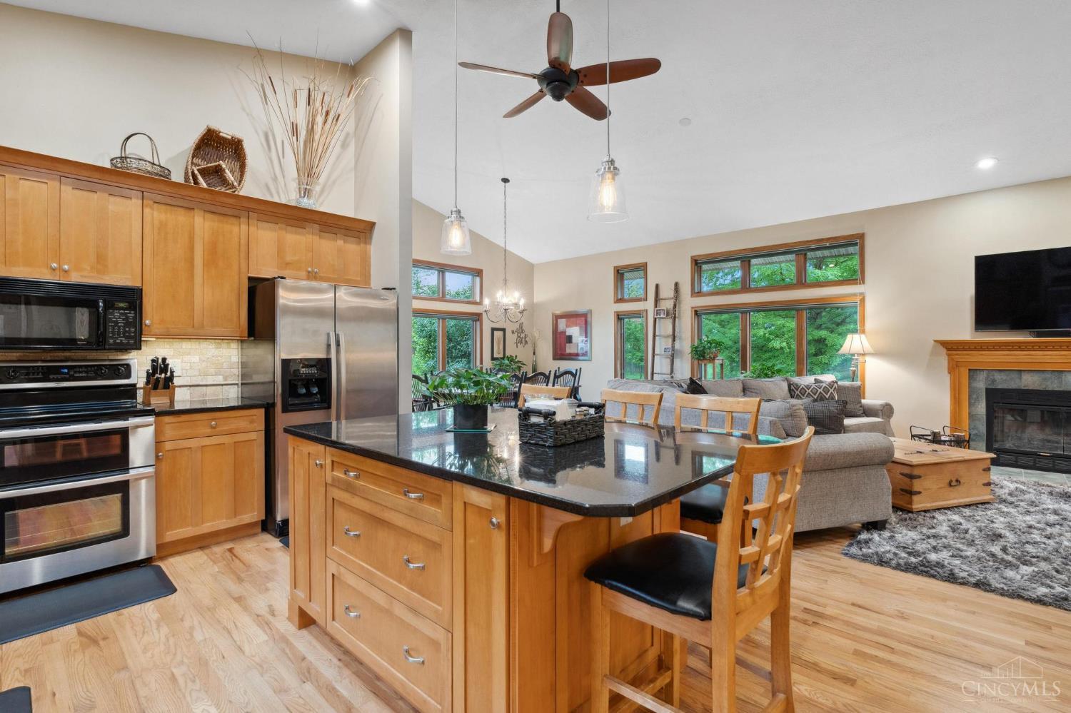 402 Wilson Park Drive, Miamisburg, Ohio image 12