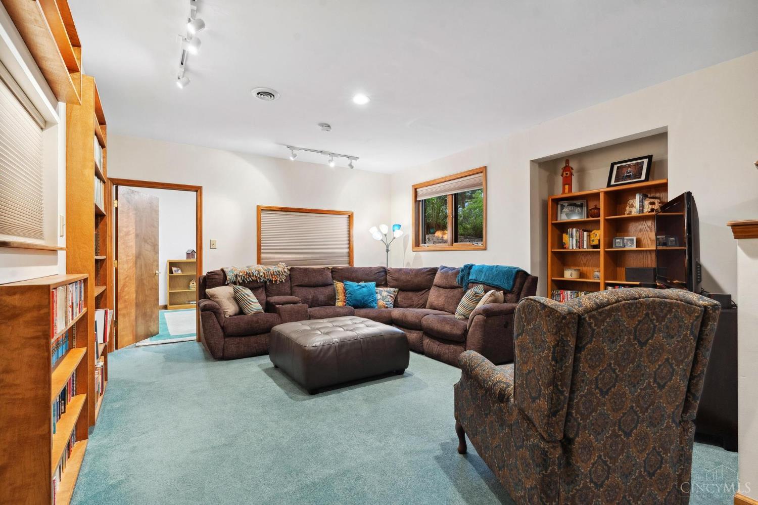 402 Wilson Park Drive, Miamisburg, Ohio image 27