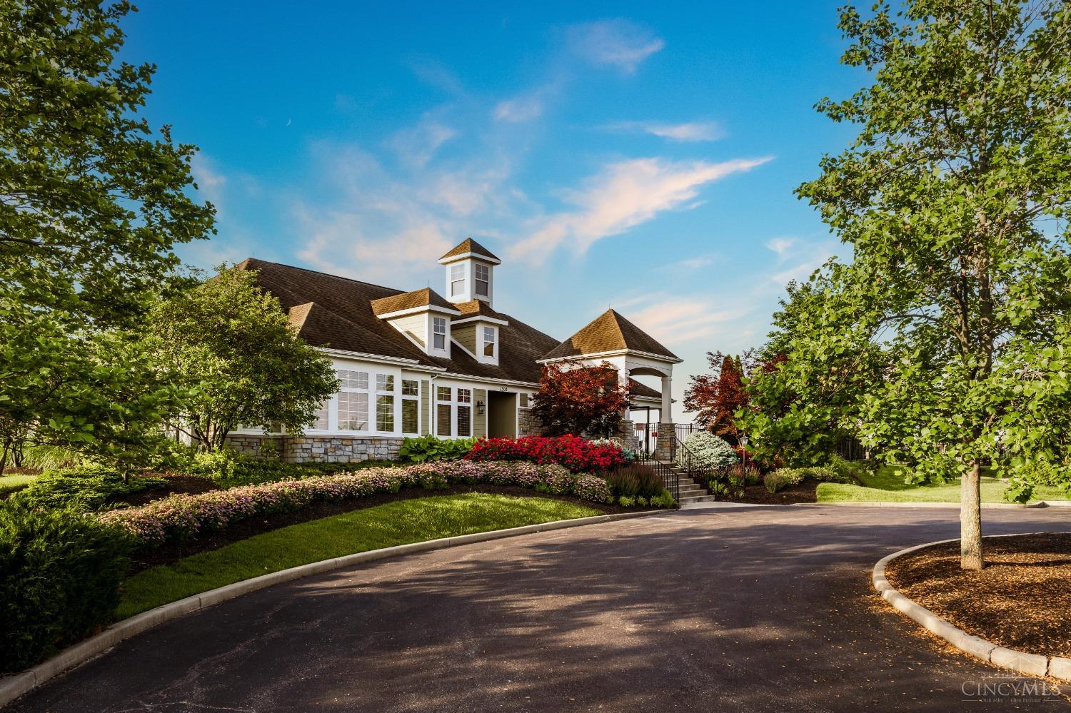 5448 Greenview Lane, Turtle Creek Twp, Ohio image 3