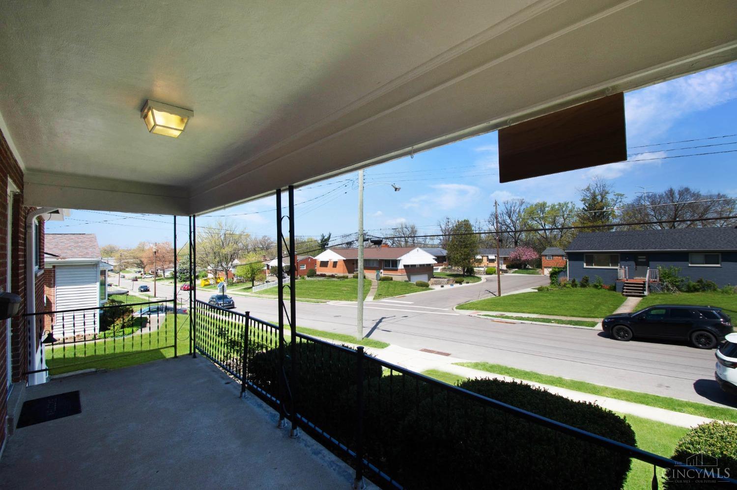 2231 Varelman Avenue, Norwood, Ohio image 2