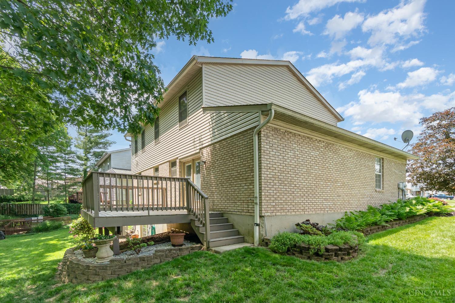 8668 Beckys Ridge Drive, Colerain Twp, Ohio image 21