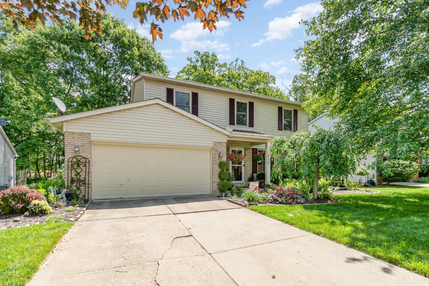 8668 Beckys Ridge Drive, Colerain Twp, Ohio image 1