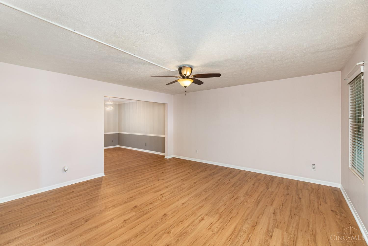 8668 Beckys Ridge Drive, Colerain Twp, Ohio image 3