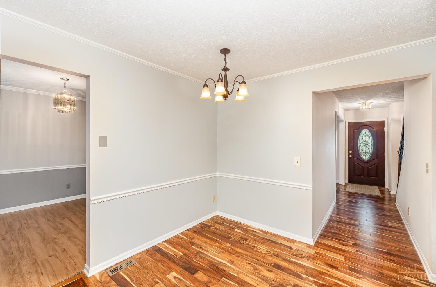 8668 Beckys Ridge Drive, Colerain Twp, Ohio image 7