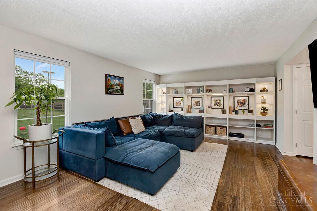 302 Deer Creek Drive