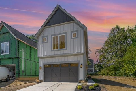 Photo of 3119 Hackberry Street, Cincinnati, OH 45207 (MLS # 1855012)