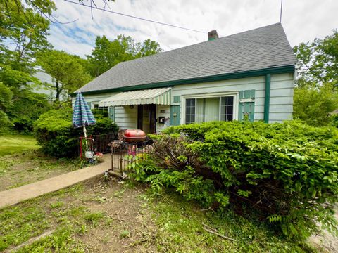 MLS: 1841535