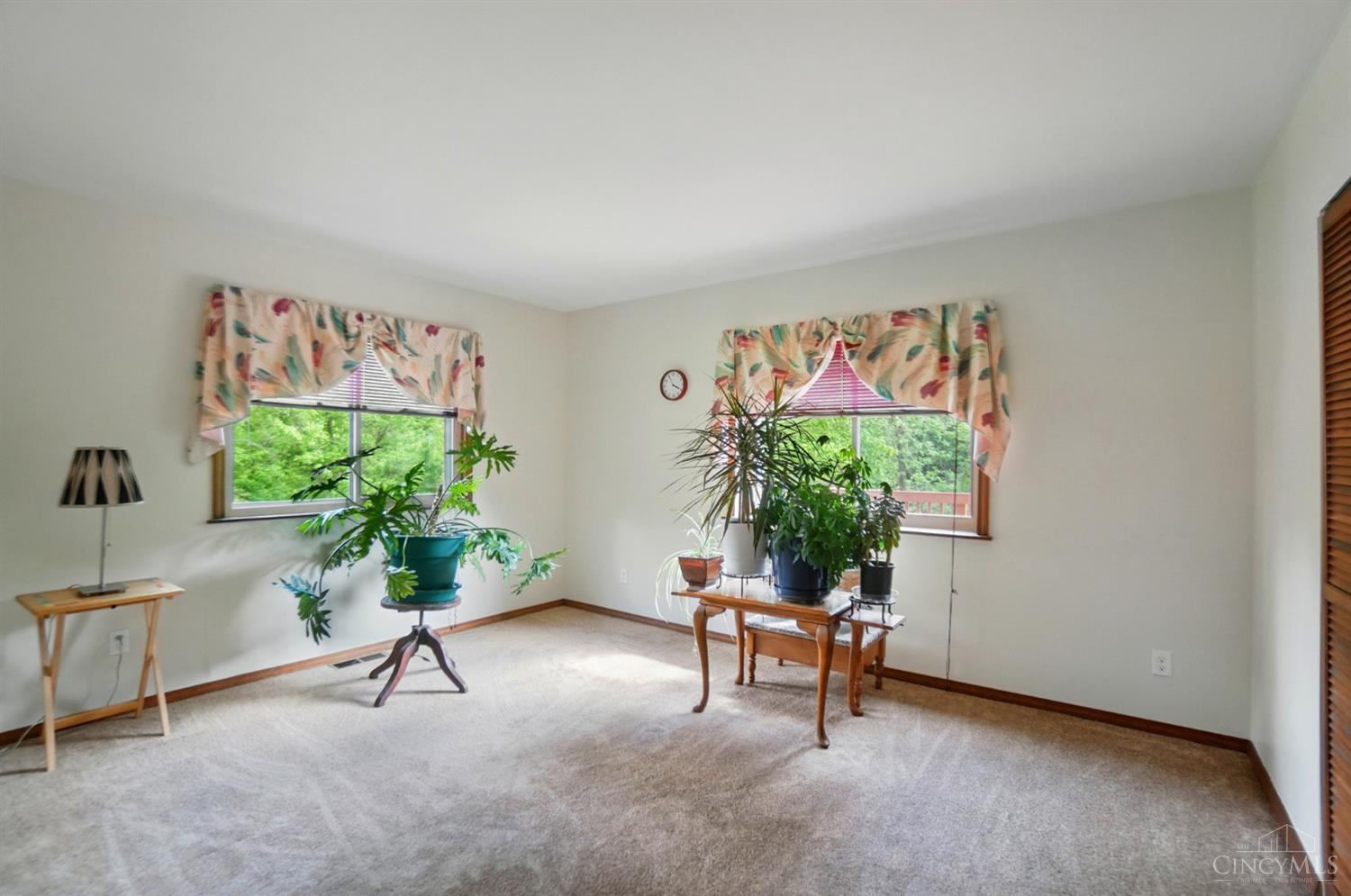 240 E Morgan Street, Cleves, Ohio image 26