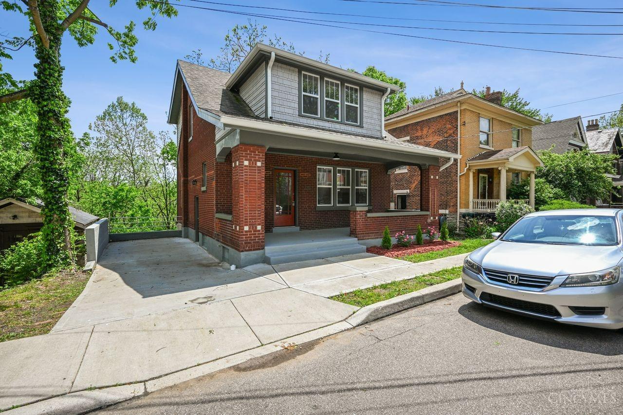 2226 Eureka Terrace