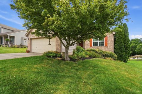 Photo of 1108 Lake Knoll Court, Lebanon, OH 45036 (MLS # 1883200)