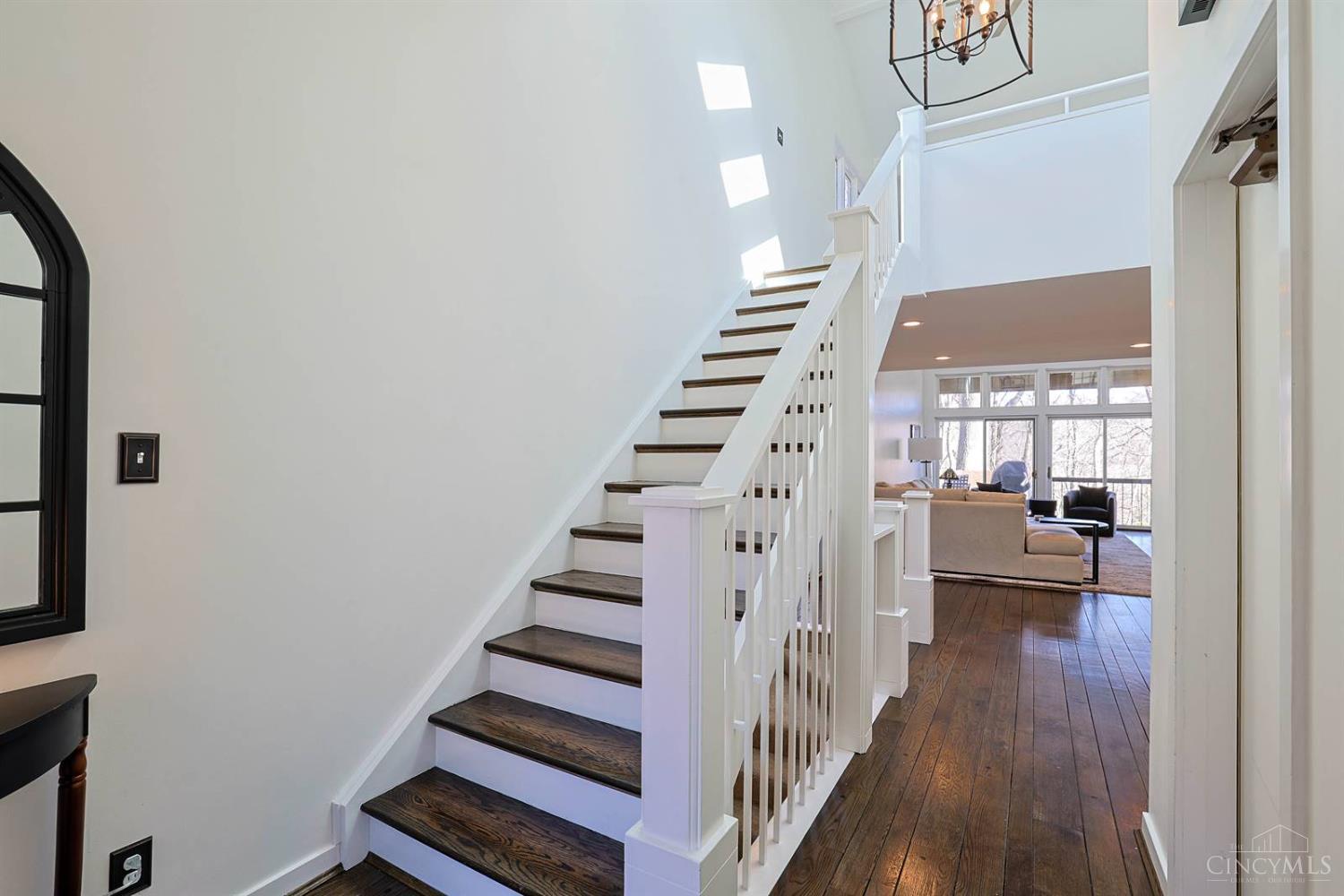 14 Spring Knoll Drive