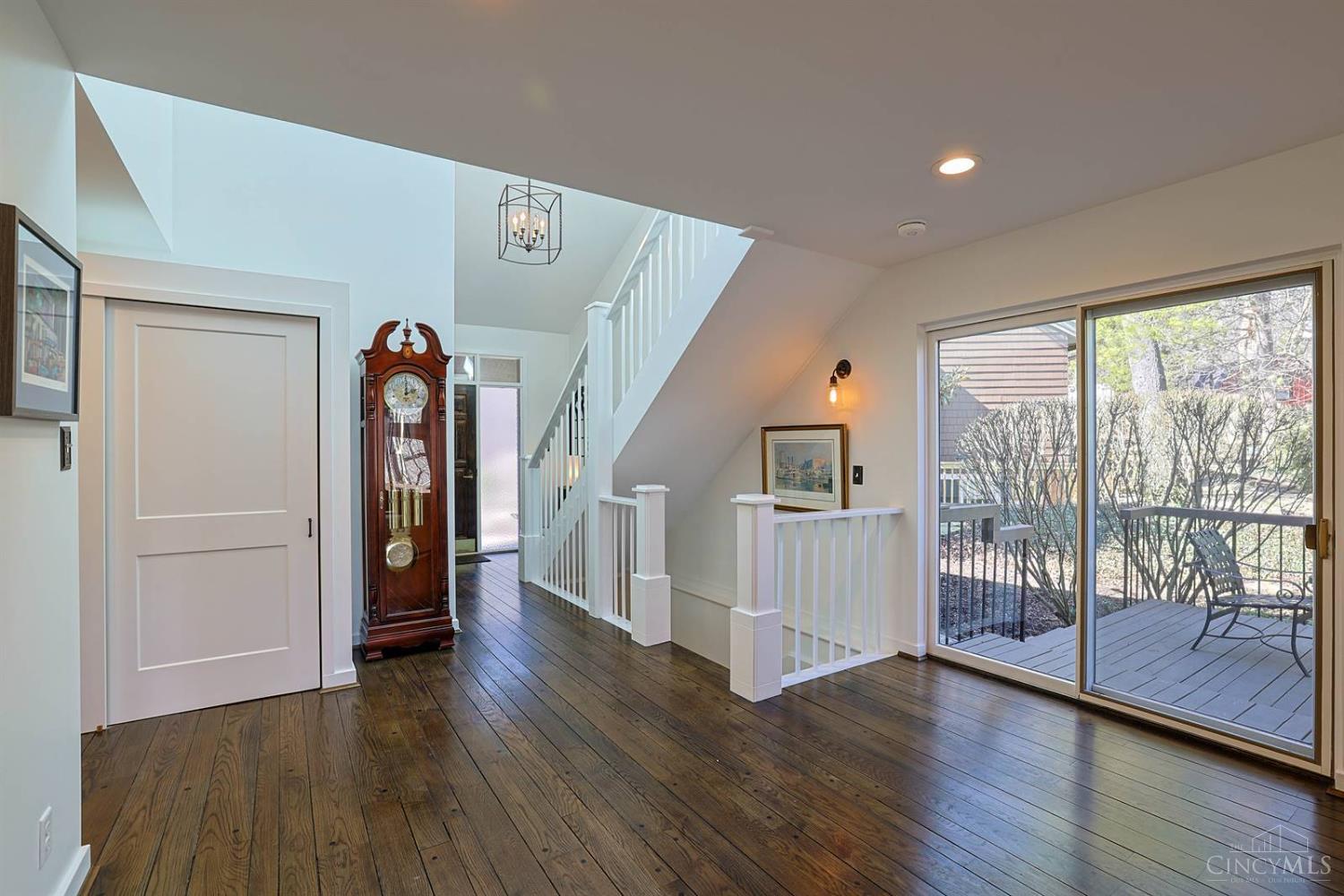 14 Spring Knoll Drive