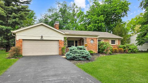 Homes For Sale - 7963 Mitchell Farm Lane<br/> Montgomery, OH 45242