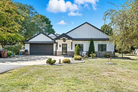Photo of 137 S Waynesville Road, Turtle Creek Township, OH 45054 (MLS # 1883131)