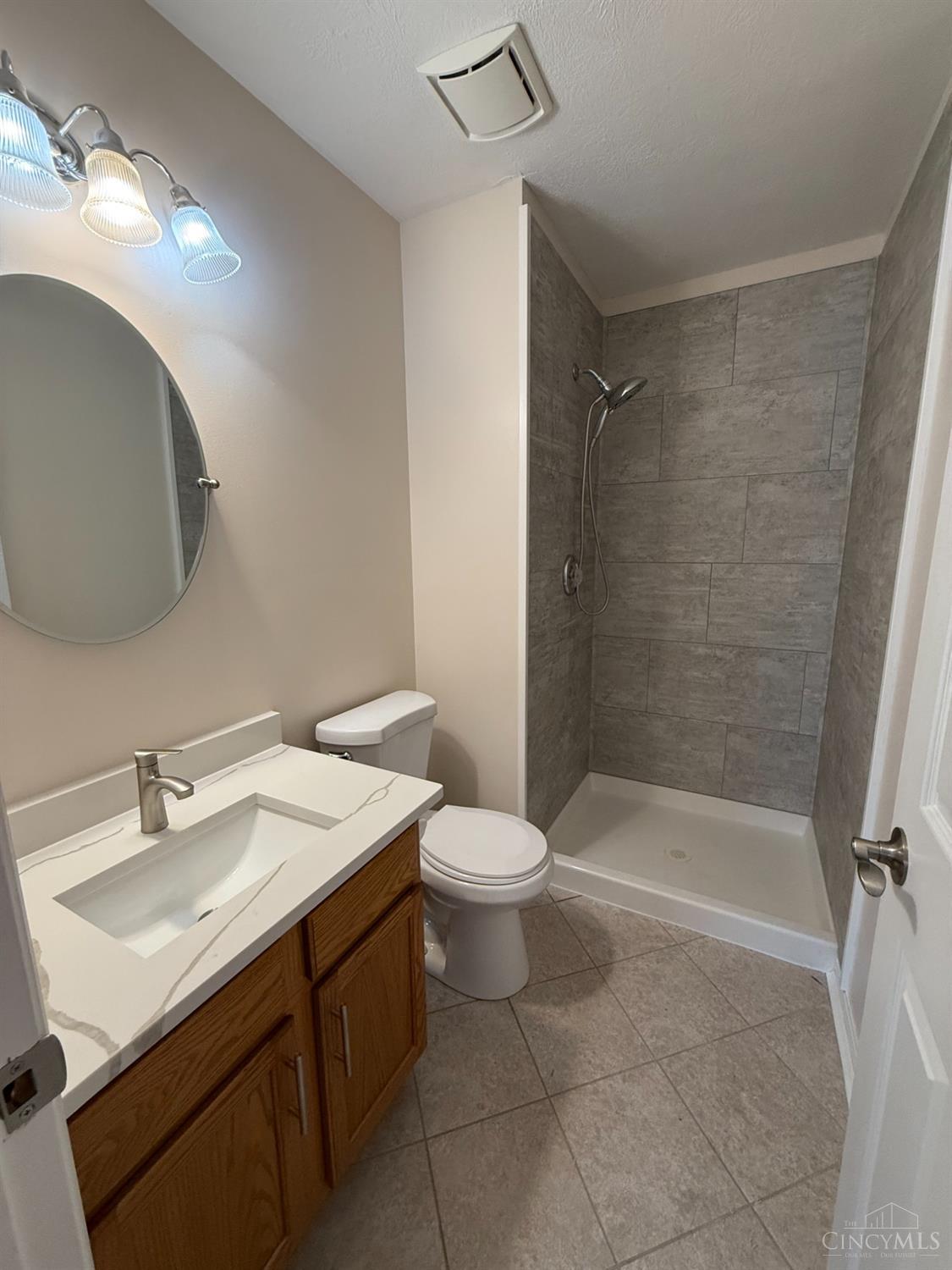 9274 Westchester Park Court, West Chester, Ohio image 6