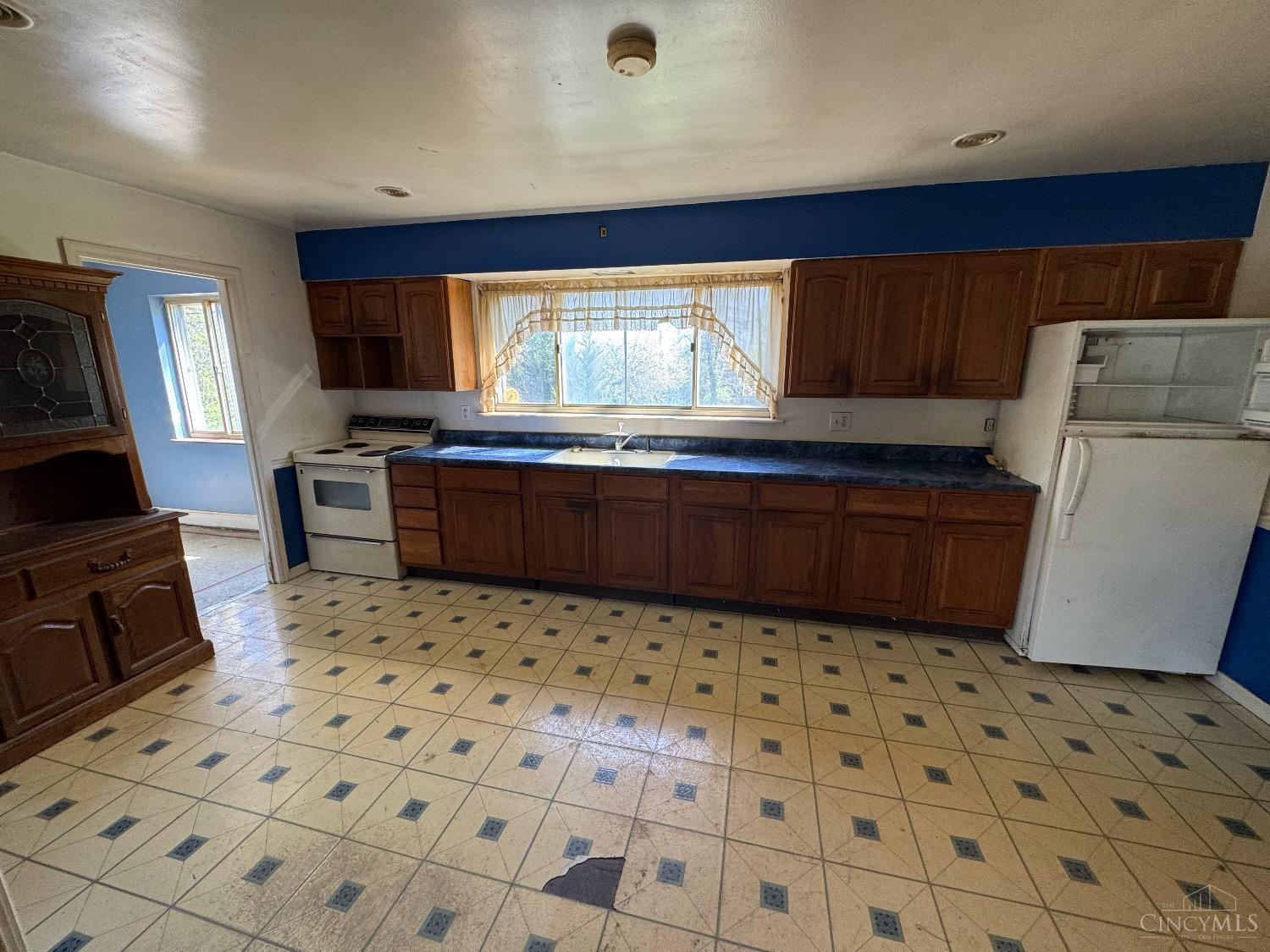 4115 Raeann Drive, Colerain Twp, Ohio image 4