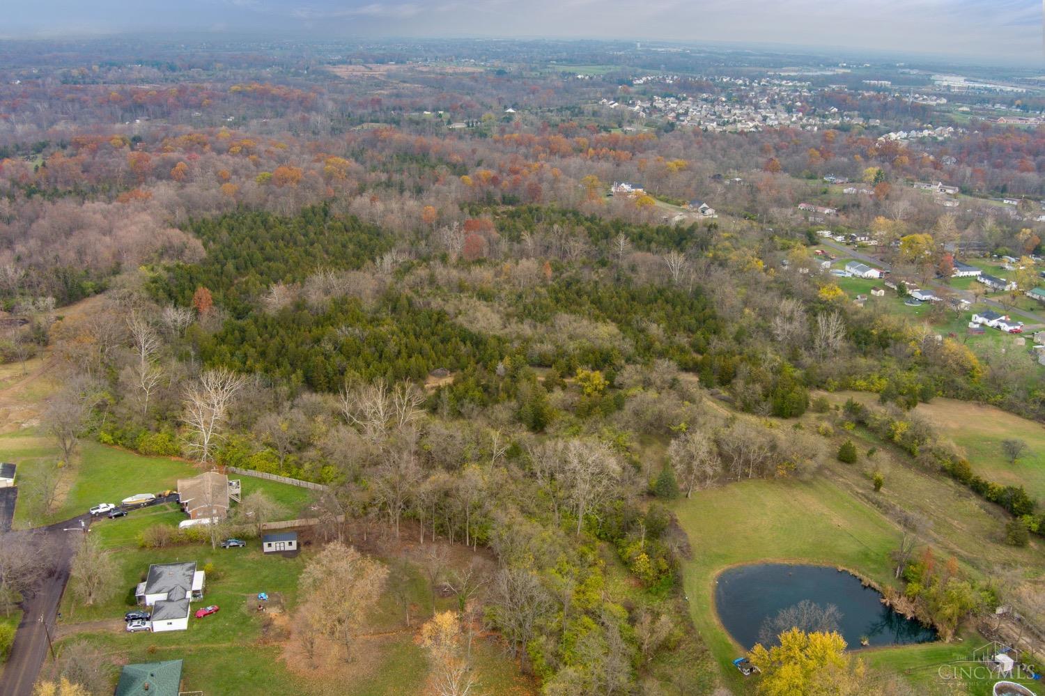 Roberts Drive, Franklin, Ohio image 9