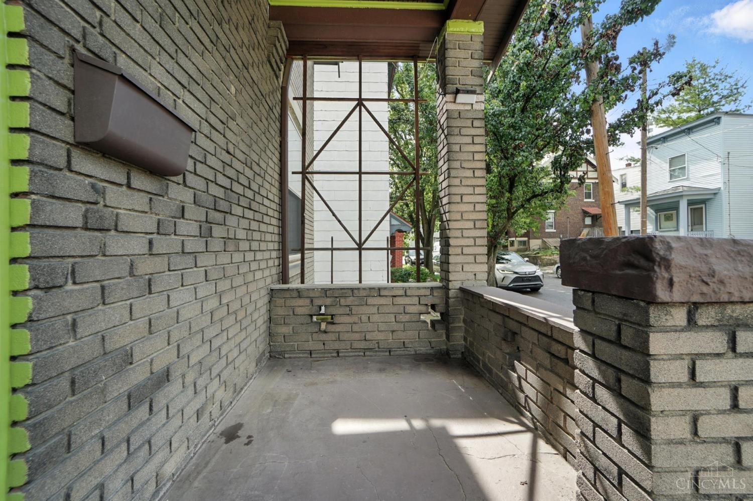 343 Ada Street