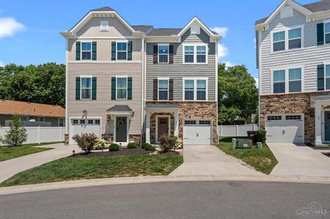 Photo of 44 Wentworth Lane, Deer Park, OH 45236 (MLS # 1887043)