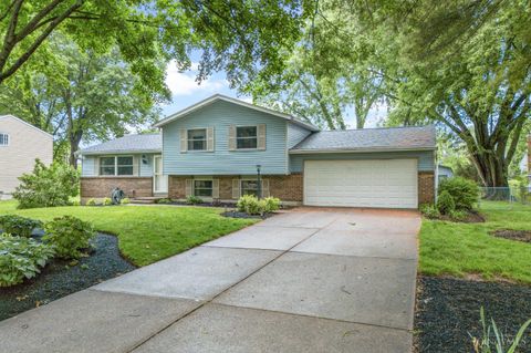 Photo of 4241 Hanover Drive, Mason, OH 45040 (MLS # 1880128)