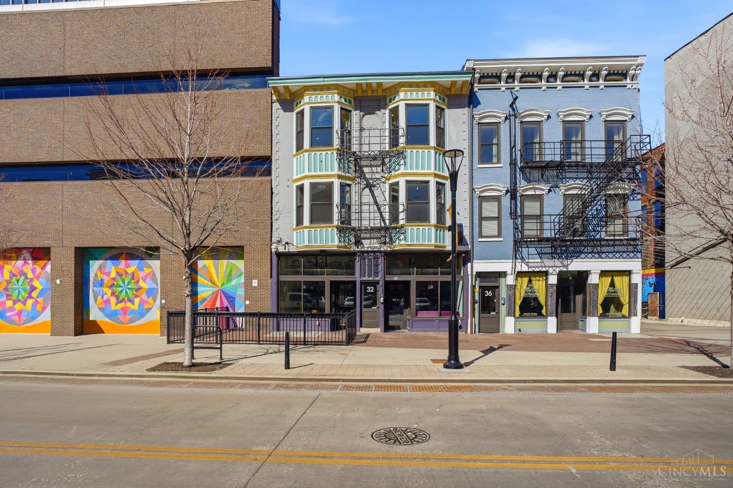 32 E Court Street 204