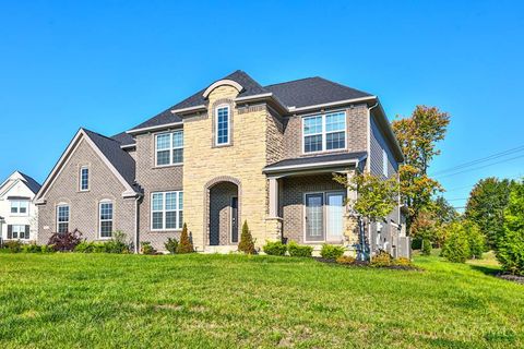 Photo of 5017 Ainsley Drive, Mason, OH 45040 (MLS # 1851847)