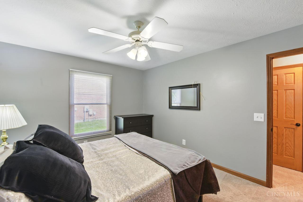 2241 Four Seasons Trail, Miamisburg, Ohio image 24