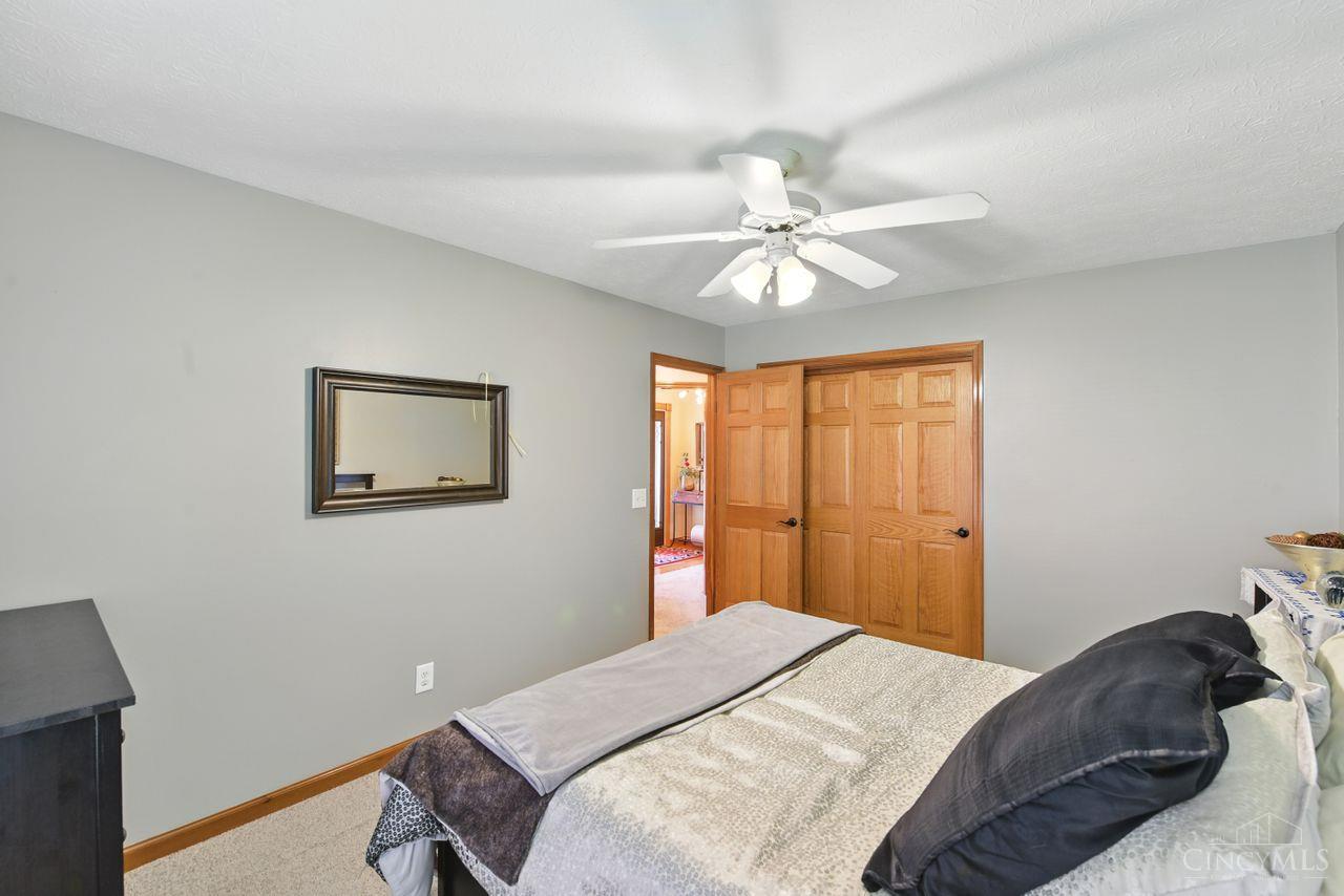 2241 Four Seasons Trail, Miamisburg, Ohio image 25