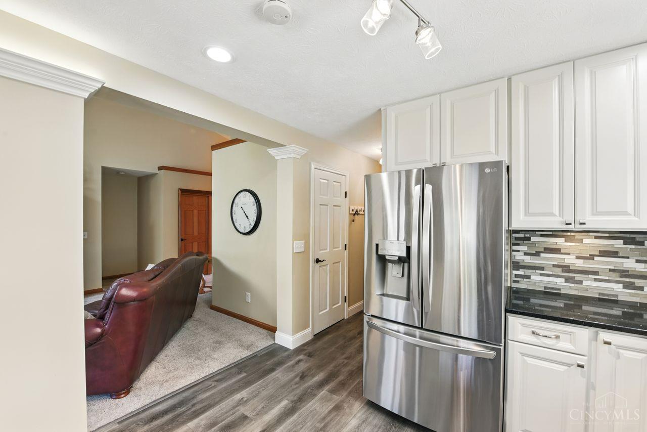 2241 Four Seasons Trail, Miamisburg, Ohio image 11