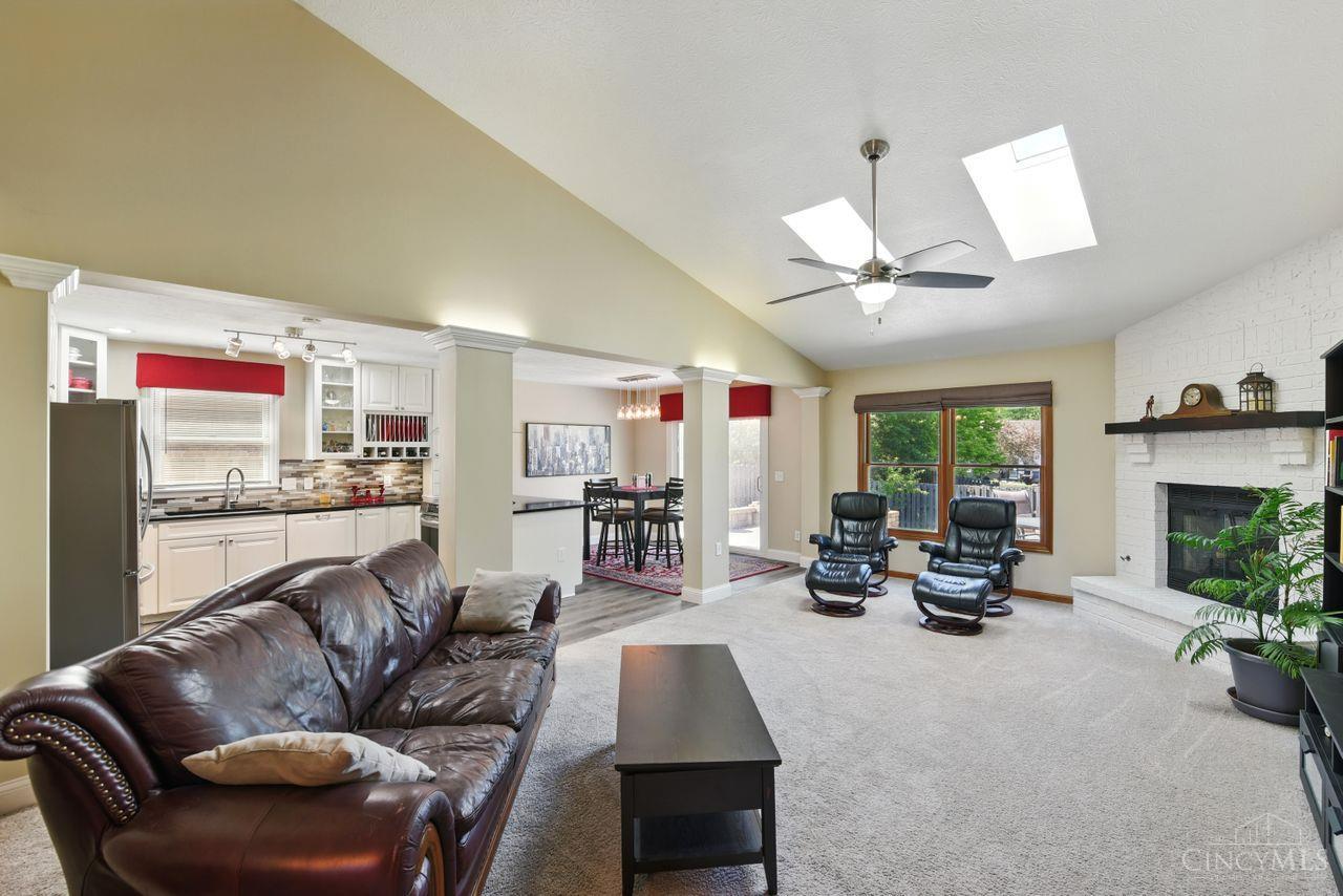 2241 Four Seasons Trail, Miamisburg, Ohio image 15
