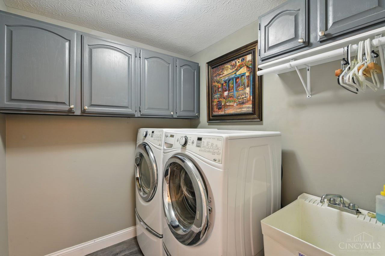 2241 Four Seasons Trail, Miamisburg, Ohio image 30