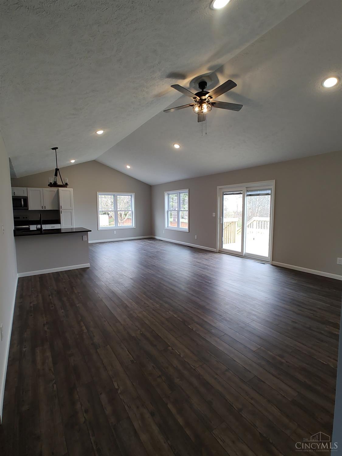 1201 Peggy Lane, Wilmington, Ohio image 4