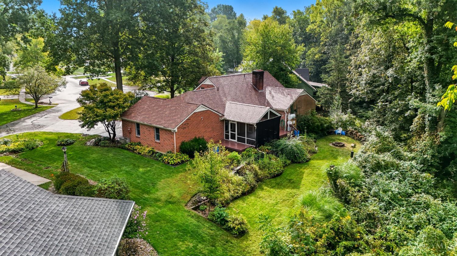 465 Creekside Drive